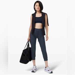 LULULEMON 12